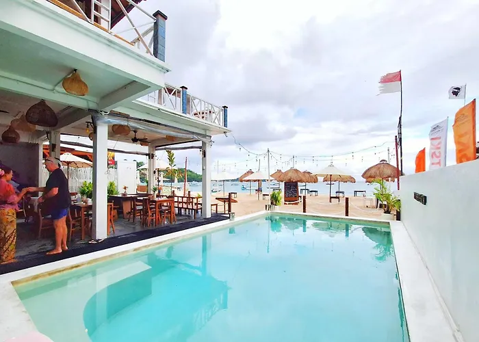 Pet friendly The Beach Huts Lembongan