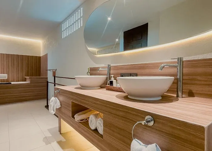 Aruni Bali Jimbaran Boutique Villa