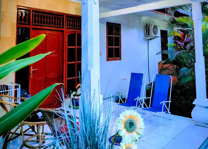 Kaia Lovina Guest House Junior Suite