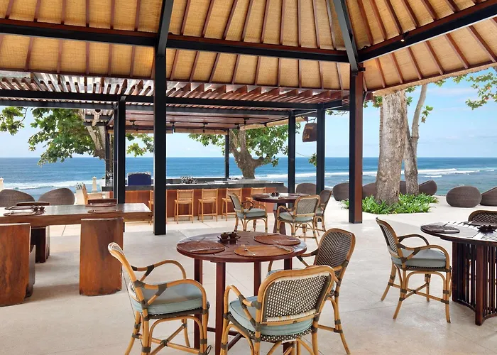 Nusa Dua (Bali) hotels near Monument Veteran