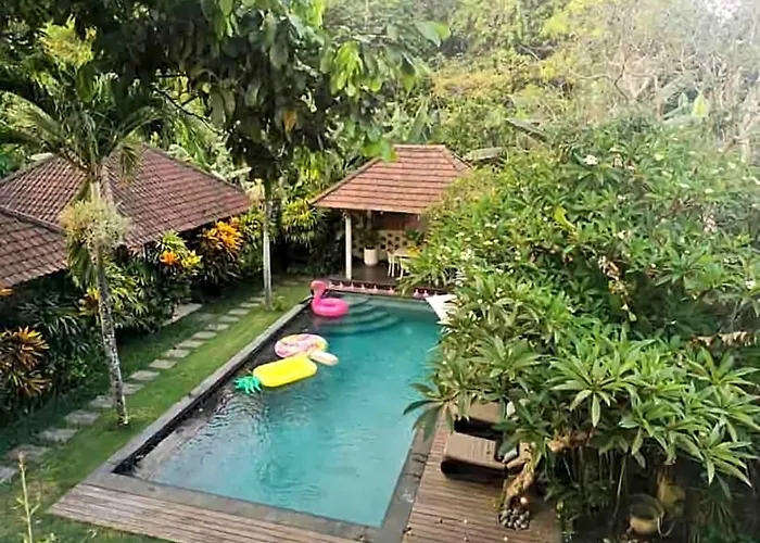 The Kanjeng Suites Batubelig バドゥン