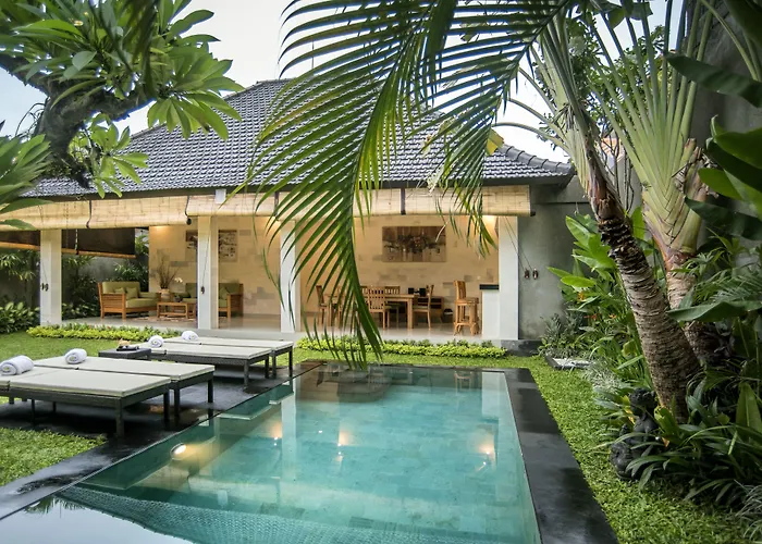 Sandi Agung Villa Bidadari Seminyak