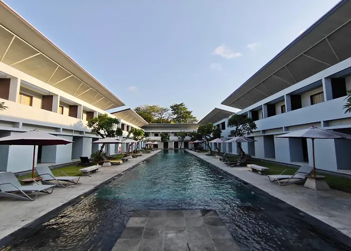ホテル Kuta Living