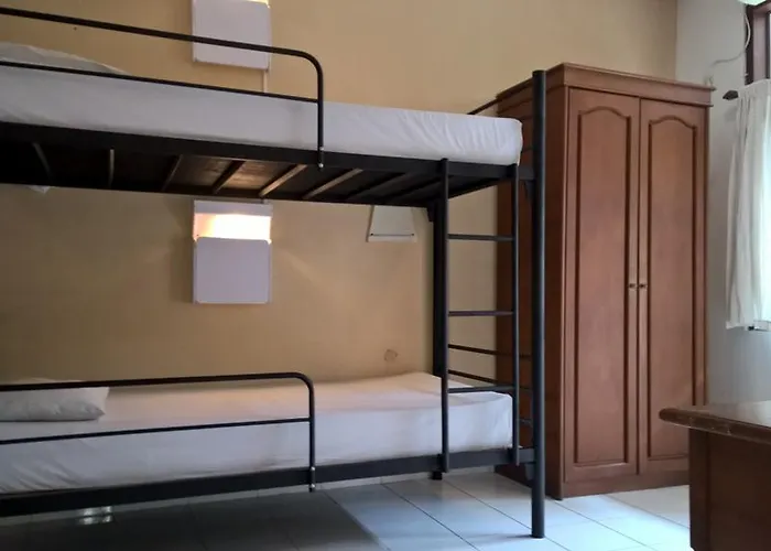 Hotel Ratna Kuta 