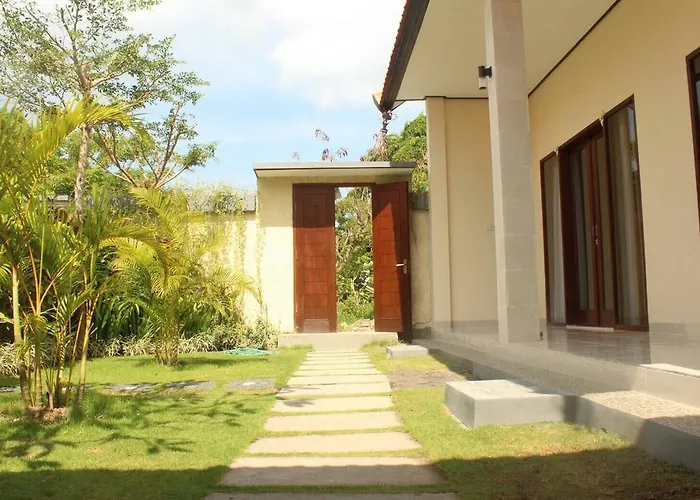 Purnama Guesthouse Canggu 