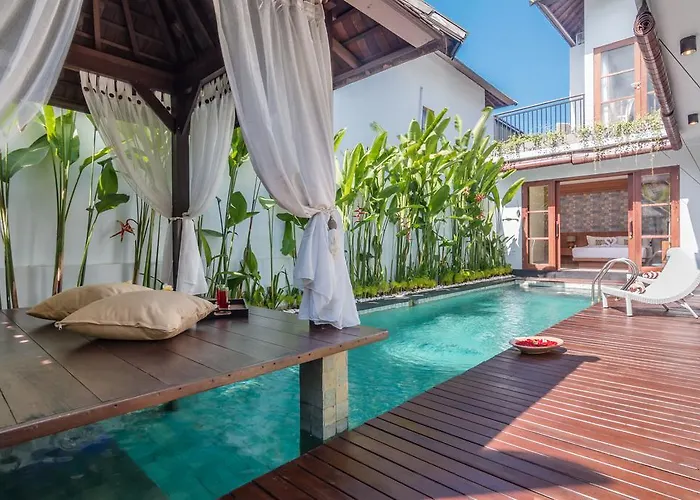 The Kamojang Jimbaran Villa Kuta Lombok