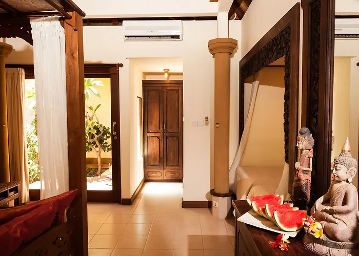 Blue Moon Villas Resort Amed  - 4 star Hotel