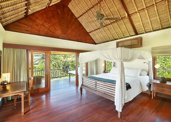 Canggu (Bali) 4 Star Hotels near Tanah Lot