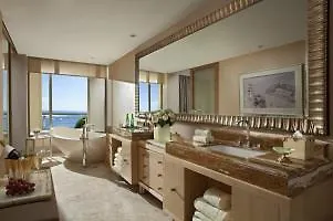 The Bali Bay View Hotel ヌサドゥア