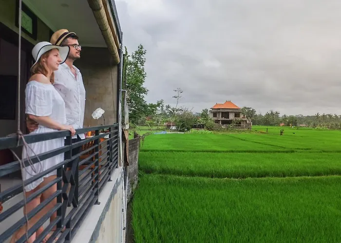 Putra Guest House ウブド