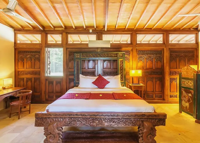 Oceanfront Citakara Sari Villas Candidasa